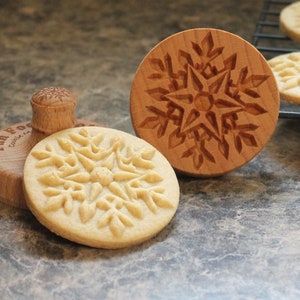 Snowflake 2.5 inch Wood Cookie Stamp Mold CS-017 image 1