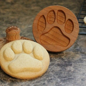Dog Paw 2.5 inch Wood Cookie Stamp Mold CS-035