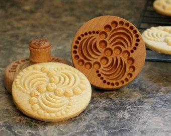 Funky Spiral 2.5 inch Wood Cookie Stamp Mold CS-032