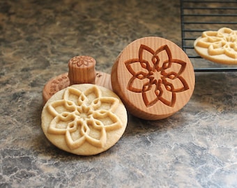 Flower Star 2.5 inch Wood Cookie Stamp Mold CS-156
