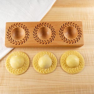 Vine Ravioli and Fresh Pasta Board Rav-005