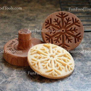 Snowflake 2.5 inch Wood Cookie Stamp Mold CS-062