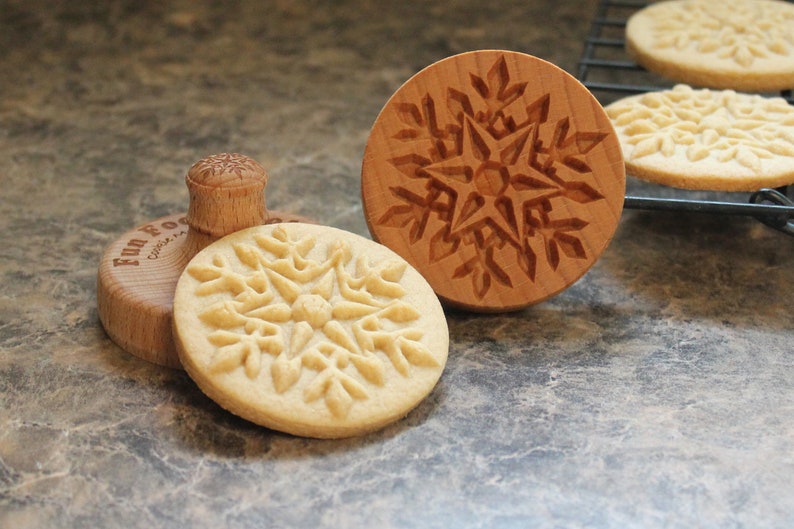 Snowflake 2.5 inch Wood Cookie Stamp Mold CS-017 image 1