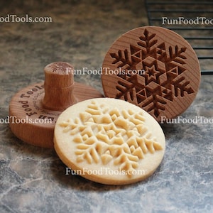 Snowflake 2.5 inch Wood Cookie Stamp Mold CS-063