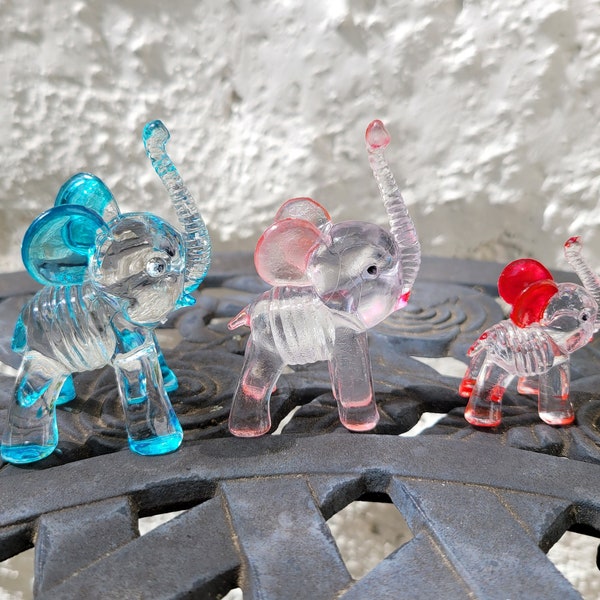 Lucite Acrylic Toy Elephant Family Figurines, Clear Pink Blue Hard Plastic, Vintage Zoo Animal Figures, Dad, Mom, Baby, HONG KONG