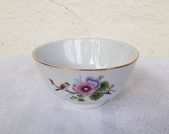 CLEARANCE Small White Porcelain Chinese Footed Bowl with Bird and Flowers, Gold Rim, China, Rice Bowl, Saki, Fruit, Dessert, Small Trinket