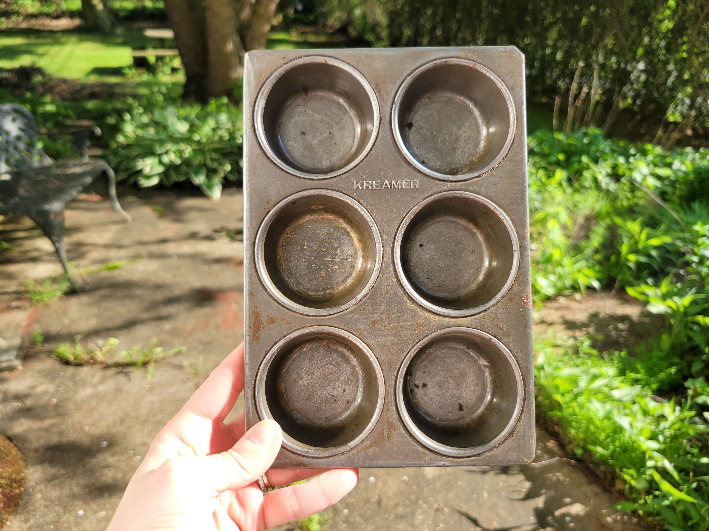 Vintage Cast Iron Muffin Pan Unmarked Makes 6 Muffins