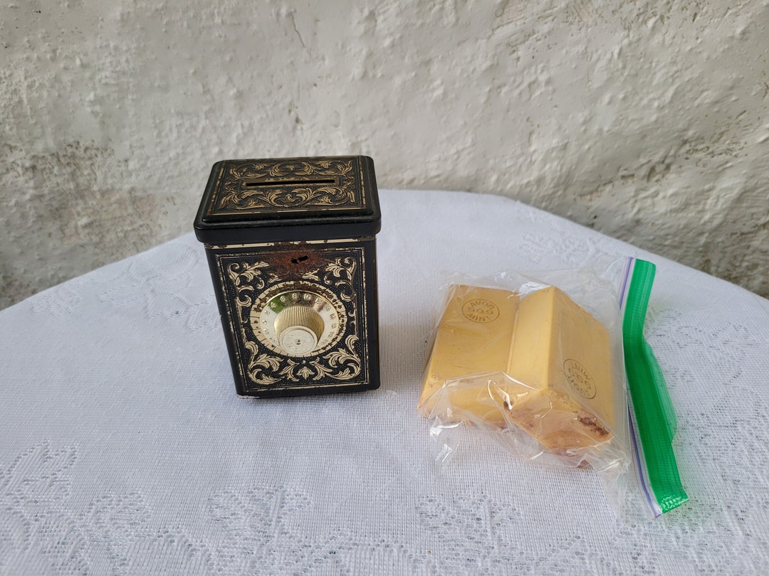 Avon Combination Safe Coin Change Bank With 2 Bars of Soap, Tai Winds