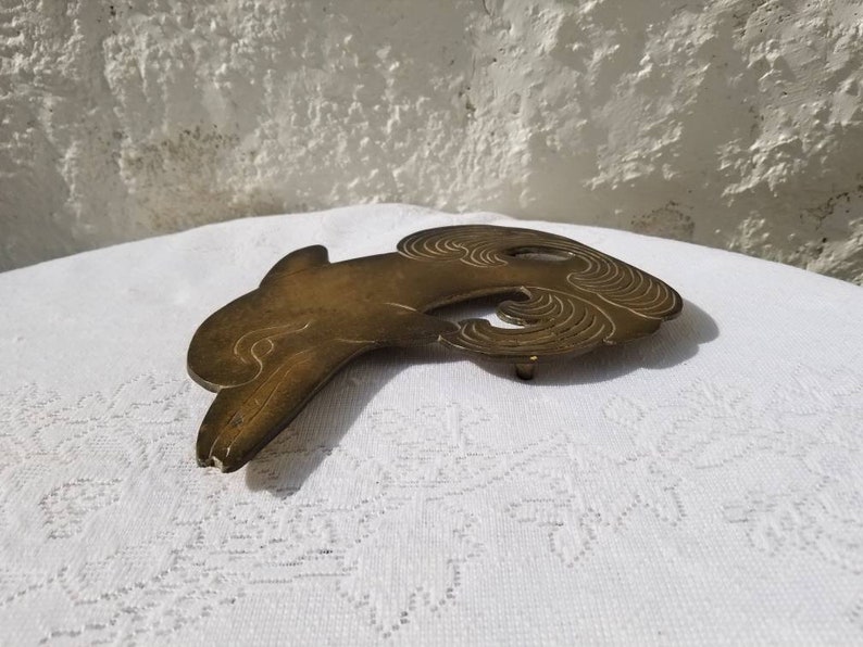 Jumping Dolphin in Water Ocean Waves Porpoising Brass Dolphin Trivet 4 prong feet Vintage Hot Plate