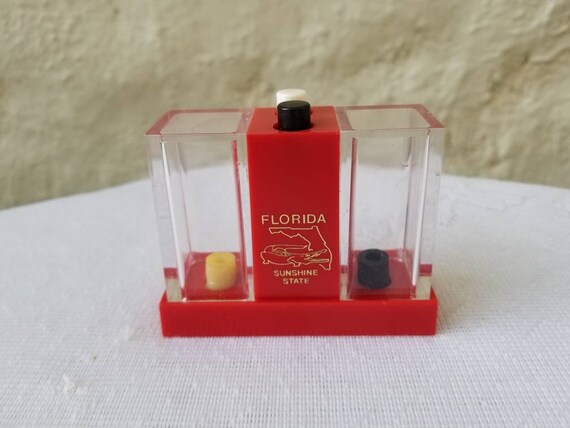 push button salt and pepper