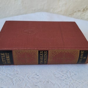 Little Dorrit, Charles Dickens, Parts One and Two, Volume X, ClearType Edition, Books Inc., Vintage Hardback Book, Illustrated image 2