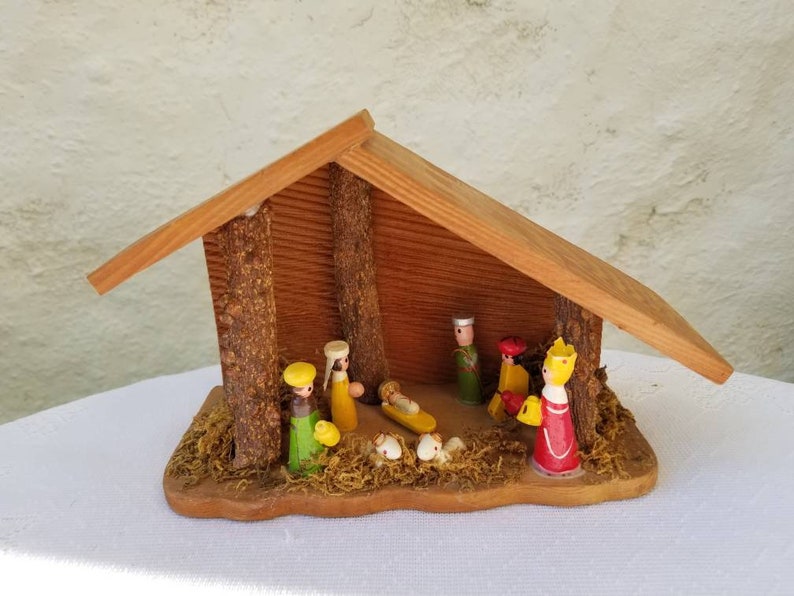 Vintage Small Wooden Nativity Scene Manger With Peg Doll Style Image 0