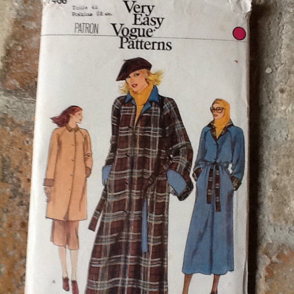 Vogue pattern, French vintage, Very Easy Vogue Pattern No 7466. Longline loose fitting coat and belt, size 14.