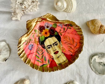 NEW Decoupaged Scallop Shell, Bright Frida Kahlo, Trinket Dish, Decorative Art Shells, Jewellery Dishes, Mother’s Day / Birthday Gifts