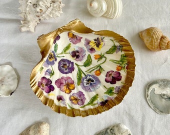 NEW Decoupaged Scallop Shell, Purple Pansy Flowers, Trinket Dish, Decorative Art Shells, Jewellery Dishes, Mother’s Day / Birthday Gifts