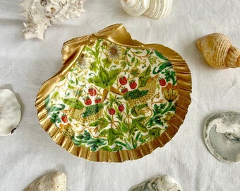 NEW Decoupaged Scallop Shell, William Morris Strawberry Thief, Trinket Dish, Decorative Art Shells, Jewellery Dishes, Mother's Birthday Gift