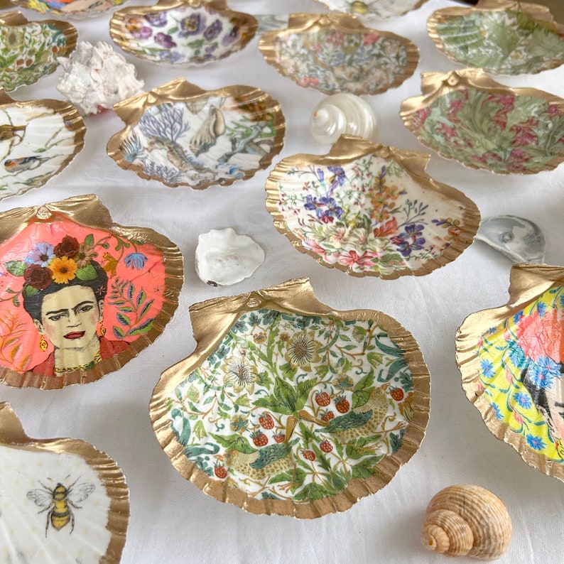 NEW Decoupaged Scallop Shell, Flying Bumble Bees, Trinket Dish, Decorative Art Shells, Jewellery Dishes, Mothers Day / Birthday Gifts image 7