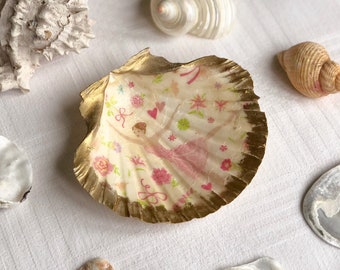 Decoupaged Scallop Shell, Pretty in Pink Ballerina, Trinket Dish, Decorative Art Shells, Jewellery Dishes, Mother’s Day / Birthday Gifts