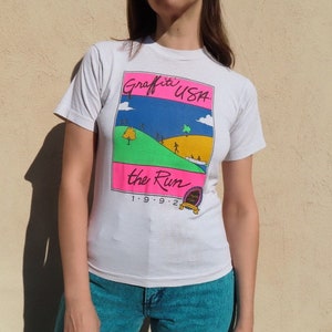 1990s Neon T-Shirt Athletic Sponsored Run Souvenir Runner Tree Hill Print White Participation Tee size XS / Small - 33&quot; chest / 24&quot; length