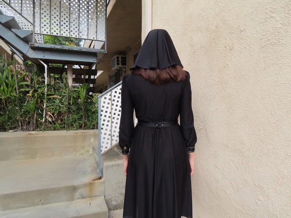 1980s Hooded Dress Black Beaded Flower Long Sleev… - image 9