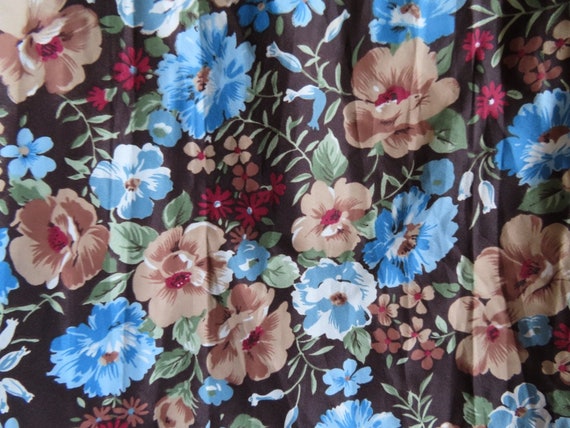 1960s Floral Dress Full Circle Skirt V-Neck Sleev… - image 10