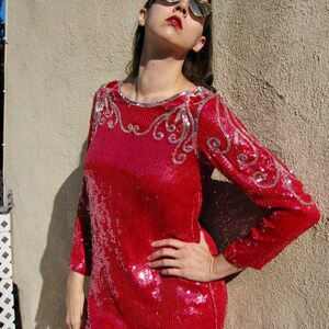 1980s Sequin Dress Red Silver Seed Bead Flower Swirl Flapper Round Neck 80s Does 20s Knee Length 100% Silksize Medium / Large bust 40 image 5