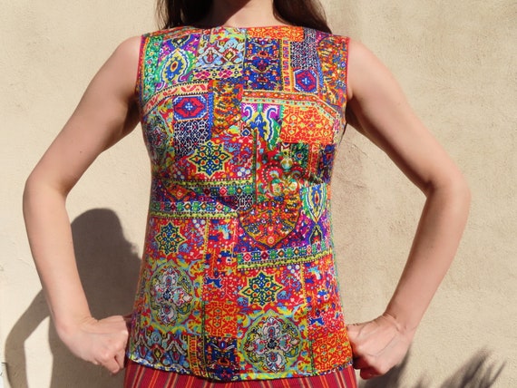 1960s Patchwork Top Multicolor Patterned Sleevele… - image 2