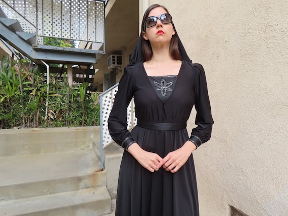 1980s Hooded Dress Black Beaded Flower Long Sleev… - image 1