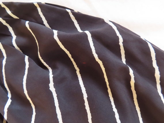 1980s Striped Dress Black White Diagonal Stripe S… - image 10