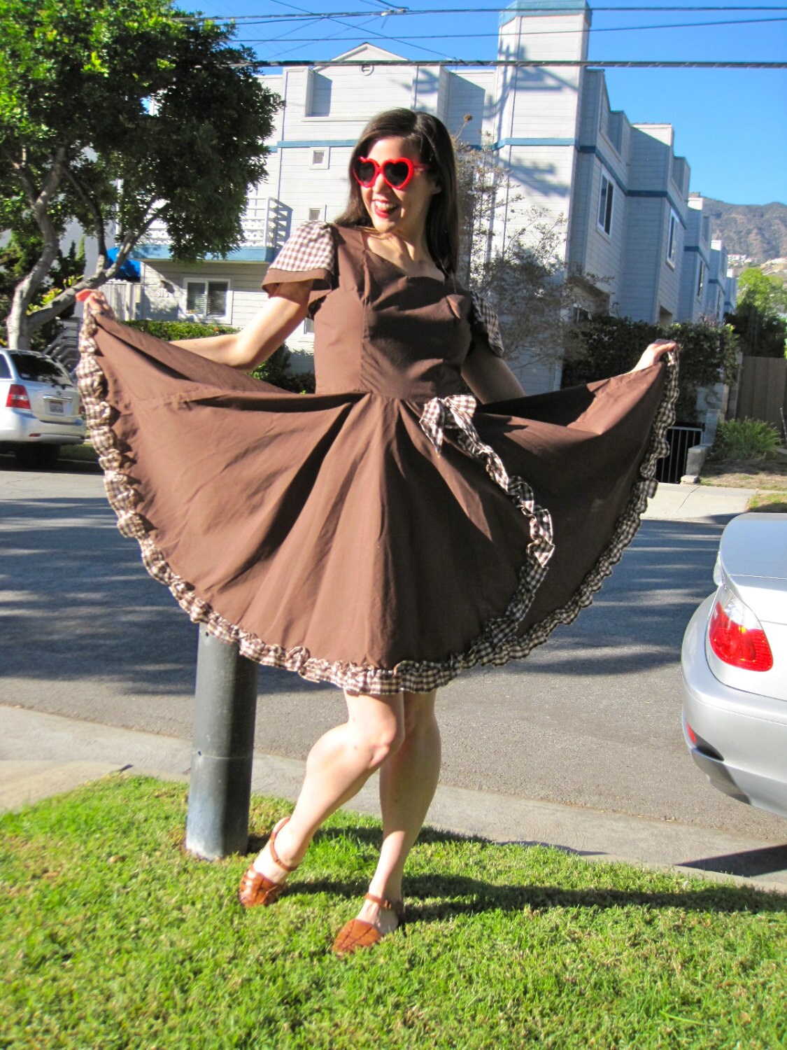 white 1950s swing dress