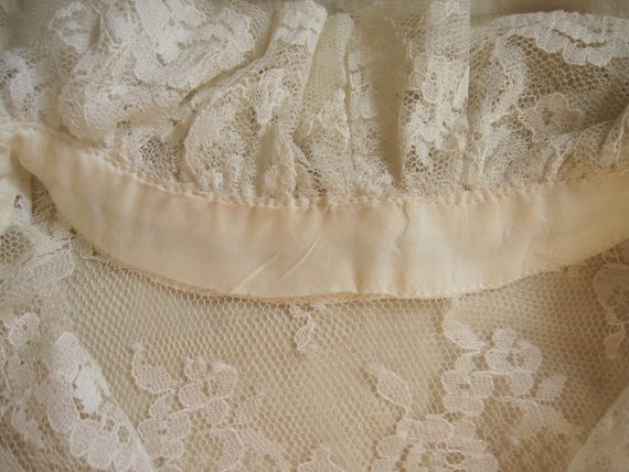 1970s Lace Blouse White Ruffle High Collar Top Sh… - image 10