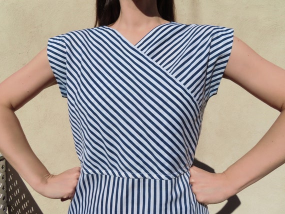 1970s Striped Dress Blue White Diagonal Vertical … - image 2