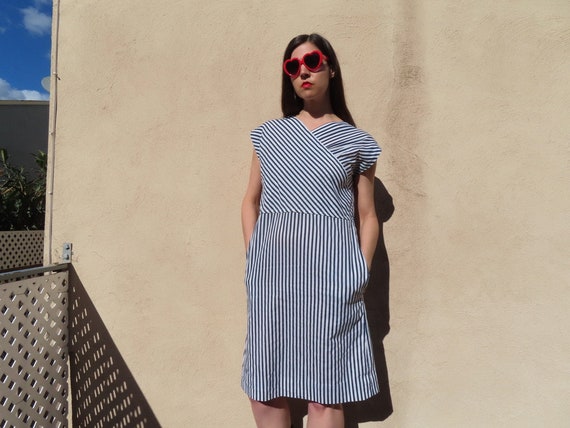 1970s Striped Dress Blue White Diagonal Vertical … - image 3