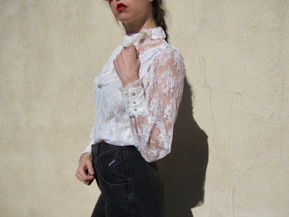 1970s Lace Blouse White Ruffle High Collar Top Sh… - image 4