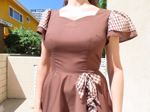 CLEARANCE SALE 1950s Swing Dress Circle Skirt Bro… - image 2
