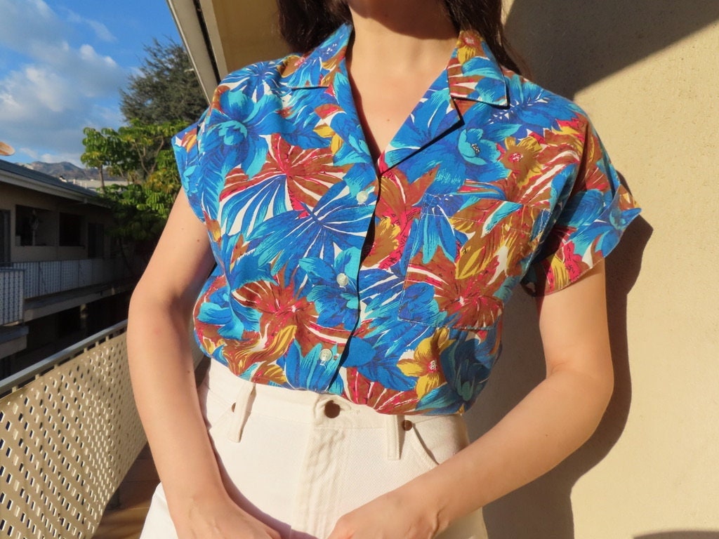 Otros lugares techo En expansión Hawaiian blouse - Etsy España