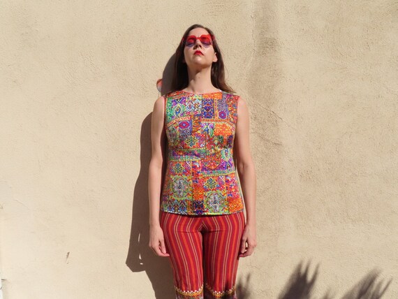 1960s Patchwork Top Multicolor Patterned Sleevele… - image 3