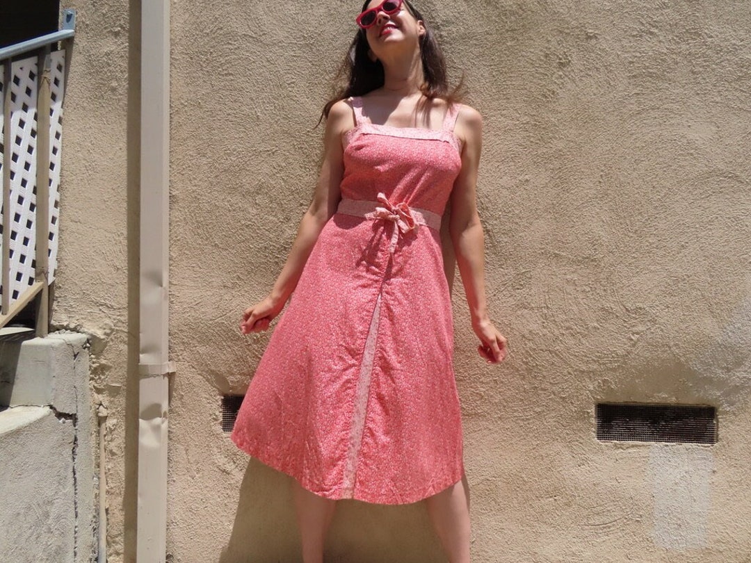 1970s Calico Dress French Vintage Red White Floral Paris Sleeveless Tie Waist Size Small / Medium - 36” Chest / 46“ Hip / 44.5” Length - Etsy