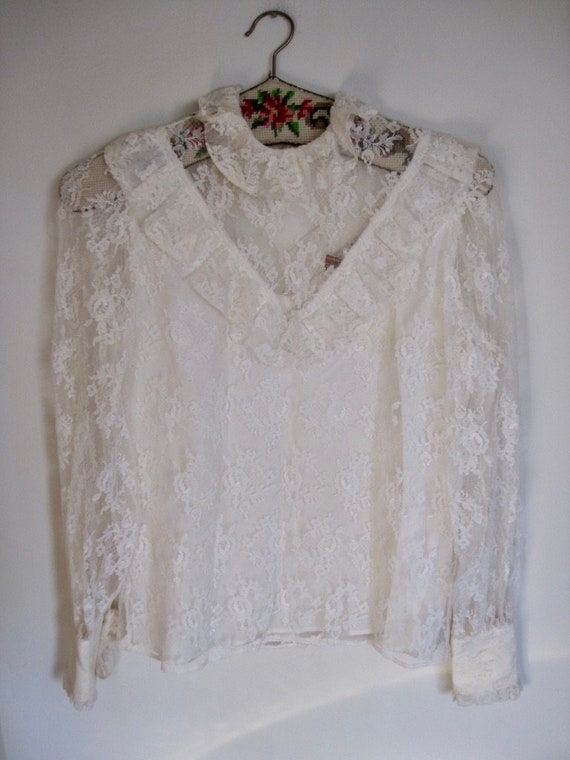 1970s Lace Blouse White Ruffle High Collar Top Sh… - image 6