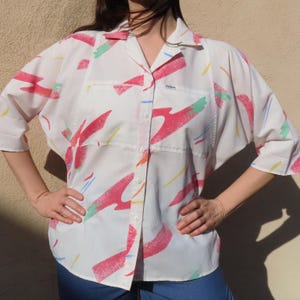 1980s Geometric Shirt Paint Splatter Pink White Blue Dolman Sleeve Collared Pocket Top Unisex size XL Extra Large - 44&quot; chest / 26.5&quot; length