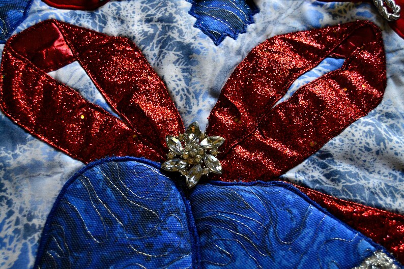 Christmas Bells Table Toppers or Pattern 23\u201d diameter Golden Bells Holiday Wall Hanging Merry Christmas USA table decor Original Pattern