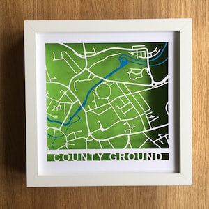 Carte personnalisée du terrain de cricket - Découpée au laser - personnalisée pour votre équipe - Shadow Map - sur mesure - unique