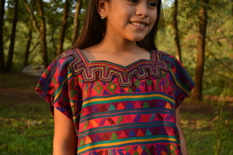 Boho girl huipil Bohemian outfit for kids girls Mayan blouse Guatemalan huipil Vintage Mayan boho Girls Top Boho chic blouse for girl