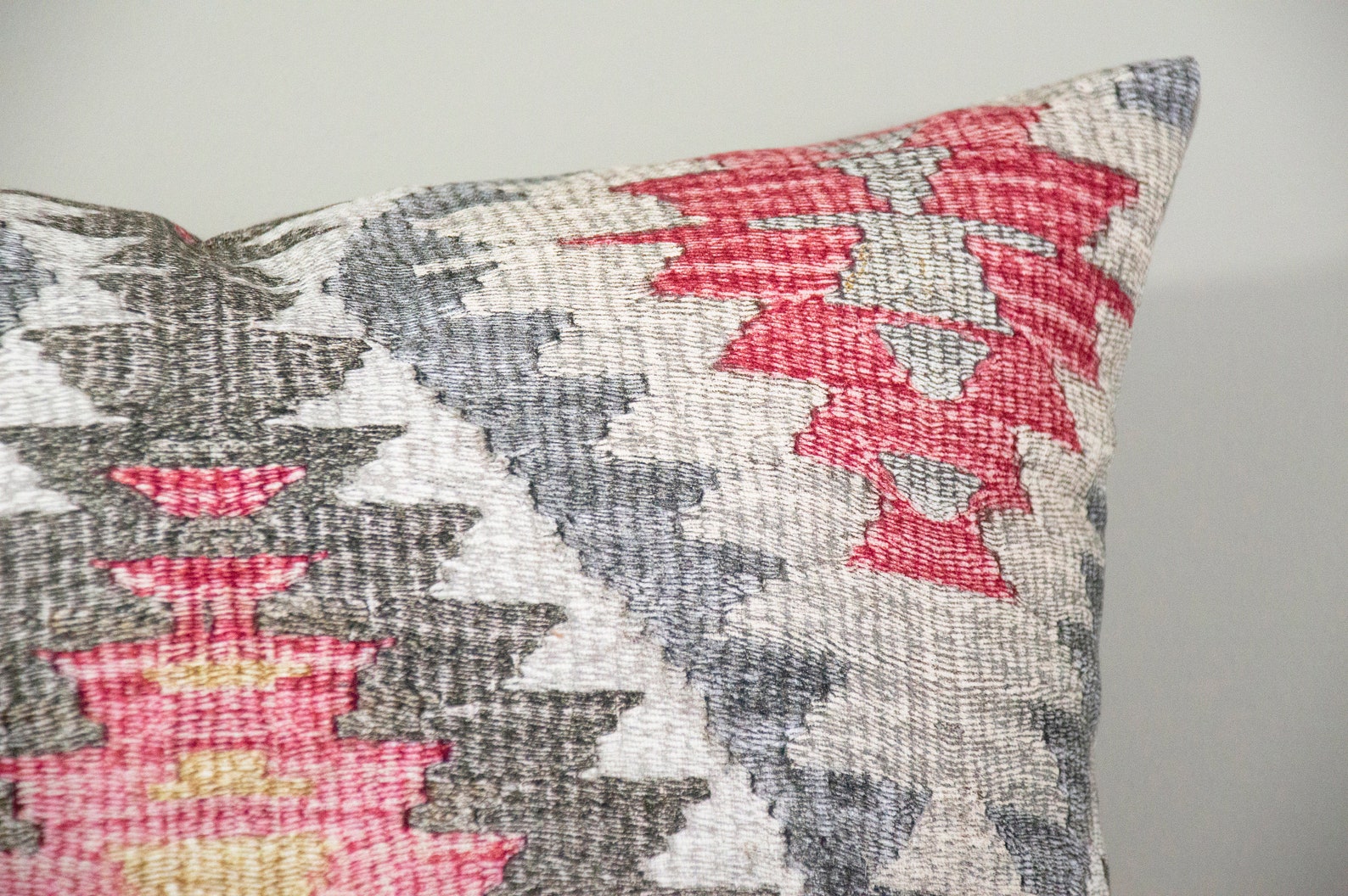 Southwest Pillow Cover / Dark Pink Throw Pillow / 20x20 Etsy