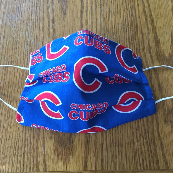 Chicago Cubs adult face mask with wire for snug fit around nose