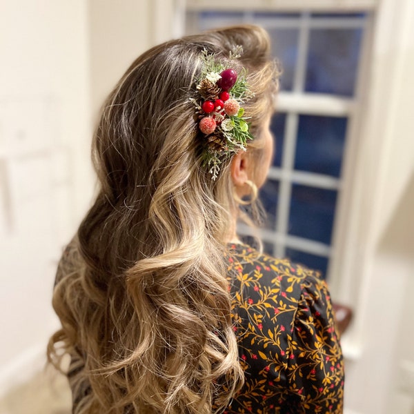 Christmas Floral Hair Comb - Christmas Hair Clip  - Bridal Floral Comb - Handmade Flower Comb - Photo Shoot Hair Flower Comb