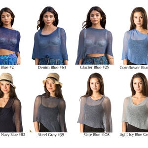 Może przedstawiać: Kolekcja ośmiu przezroczystych, lekkich dzianinowych poncz w r&oacute;żnych odcieniach niebieskiego i szarego, oznaczonych jako Navy Blue #2, Denim Blue #63, Glacier Blue #25, Cornflower Blue #33, Midnight Navy Blue #112, Steel Gray #39, Slate Blue #108 oraz Light Icy Blue Grey #18.