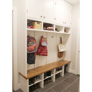 Shaker Wall Mudroom Built In Wood Working Project Plan and 3D Model image 3