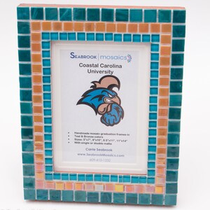 Coastal Carolina - Verde azulado y bronce (colores escolares) - Diseño 1 - Marco de fotos de mosaico