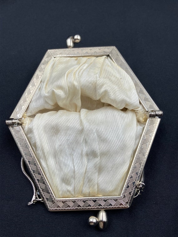 Vintage Beaded Bag - Delicately Strung Seed Pearl… - image 5